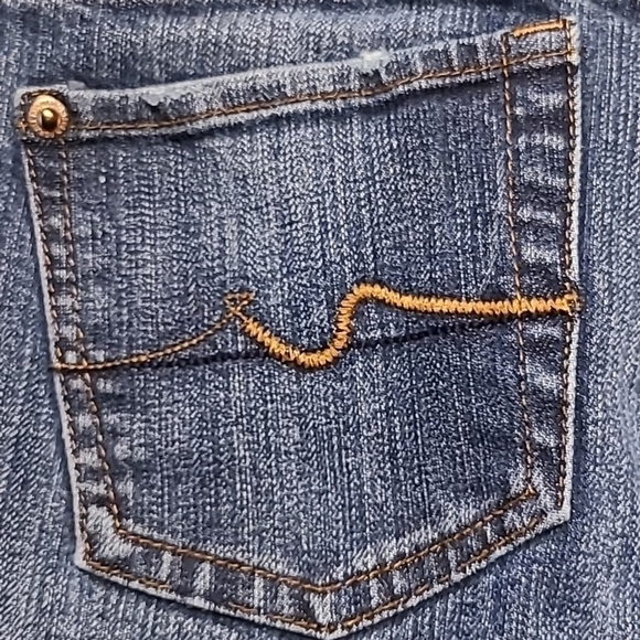 7 for all mankind style is Roxy, skinny sz.26"x 30" with 7"rise.(#897) - Picture 16 of 16
